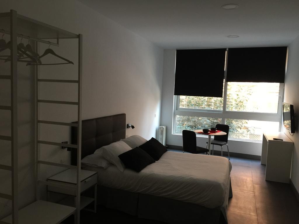 Room And Kitchen Bilbao Exterior photo